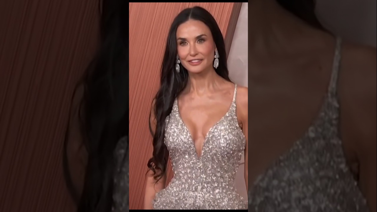 DEMI MOORE AT THE 2025 OSCARS RED CARPET #youtubeshorts #shorts #oscars #demimoore #fashion