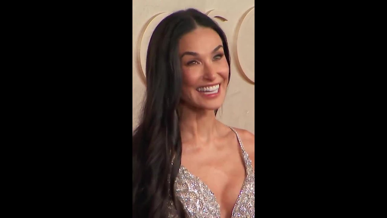 Demi Moore sparkles on the Oscars red carpet