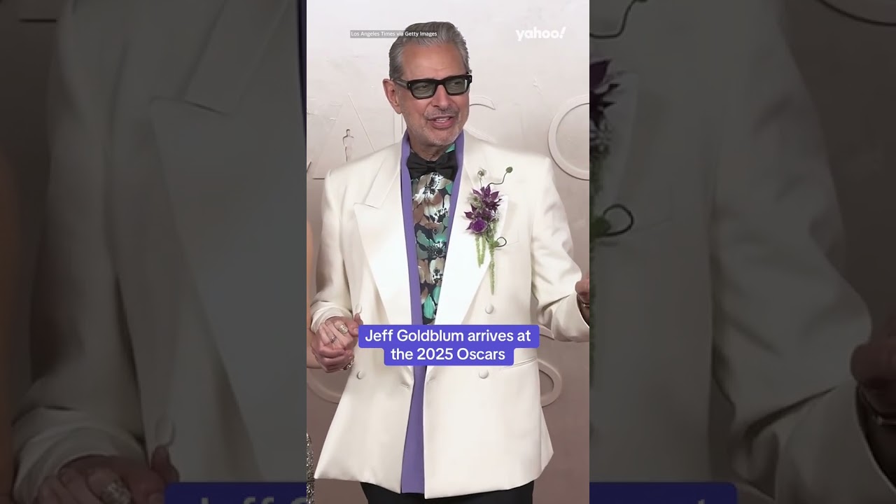 Jeff Goldblum arrives at 2025 Oscars | #shorts #yahooaustralia